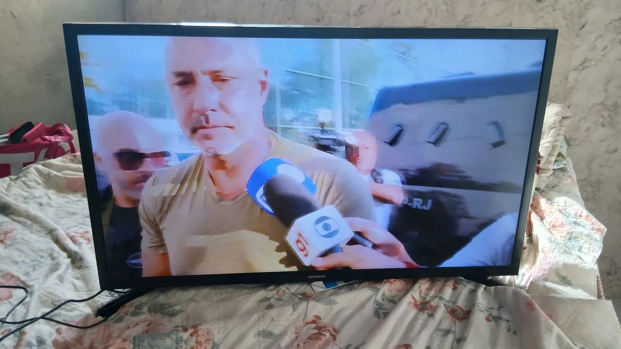  Vendo smart tv Samsung 32 polegadas  - Foto 4