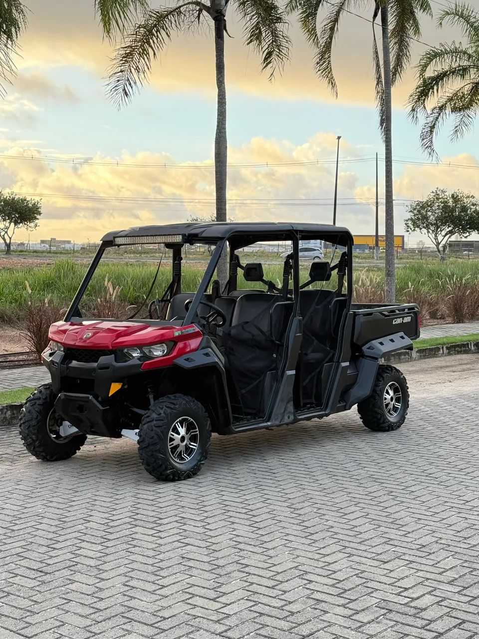 UTV CanAm defender Max 6 lugares - Foto 3