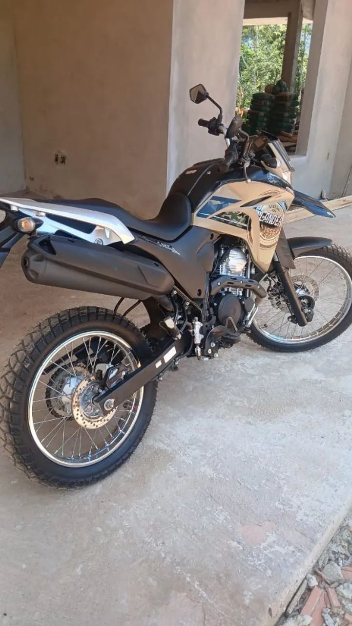 XTZ Lander 250  - Foto 5
