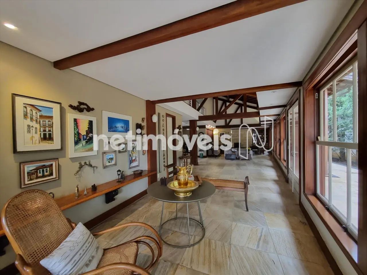 Casa de 363,66 m²; com 4 Quartos e 4 Vagas no Belvedere - Foto 3