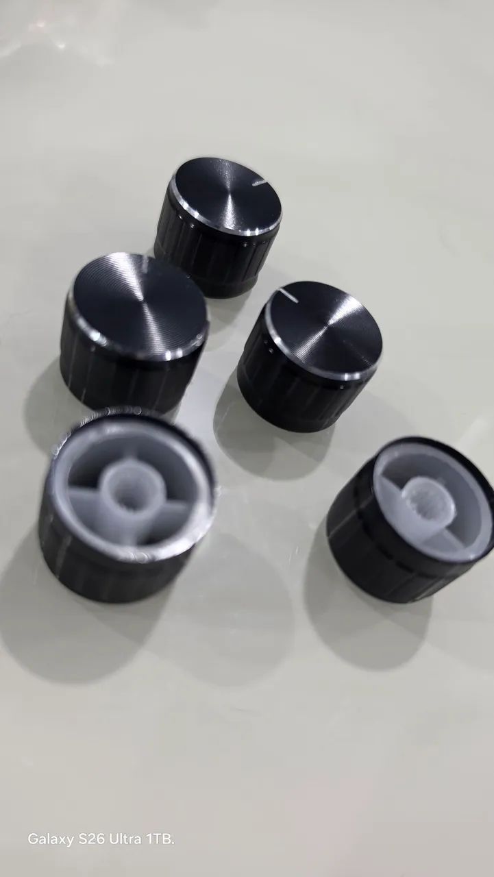 Kit 5 Knobs novos Preto com detalhes cromados. - Foto 4