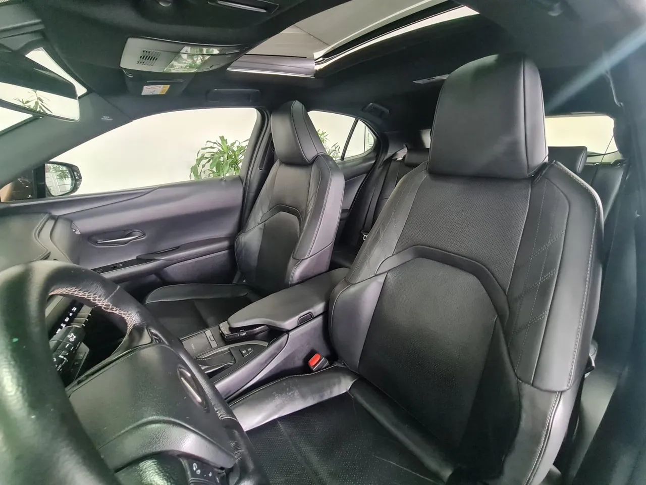 Lexus UX-250h Luxury 2.0 16V Aut.(hybrid), foto 7 de 20