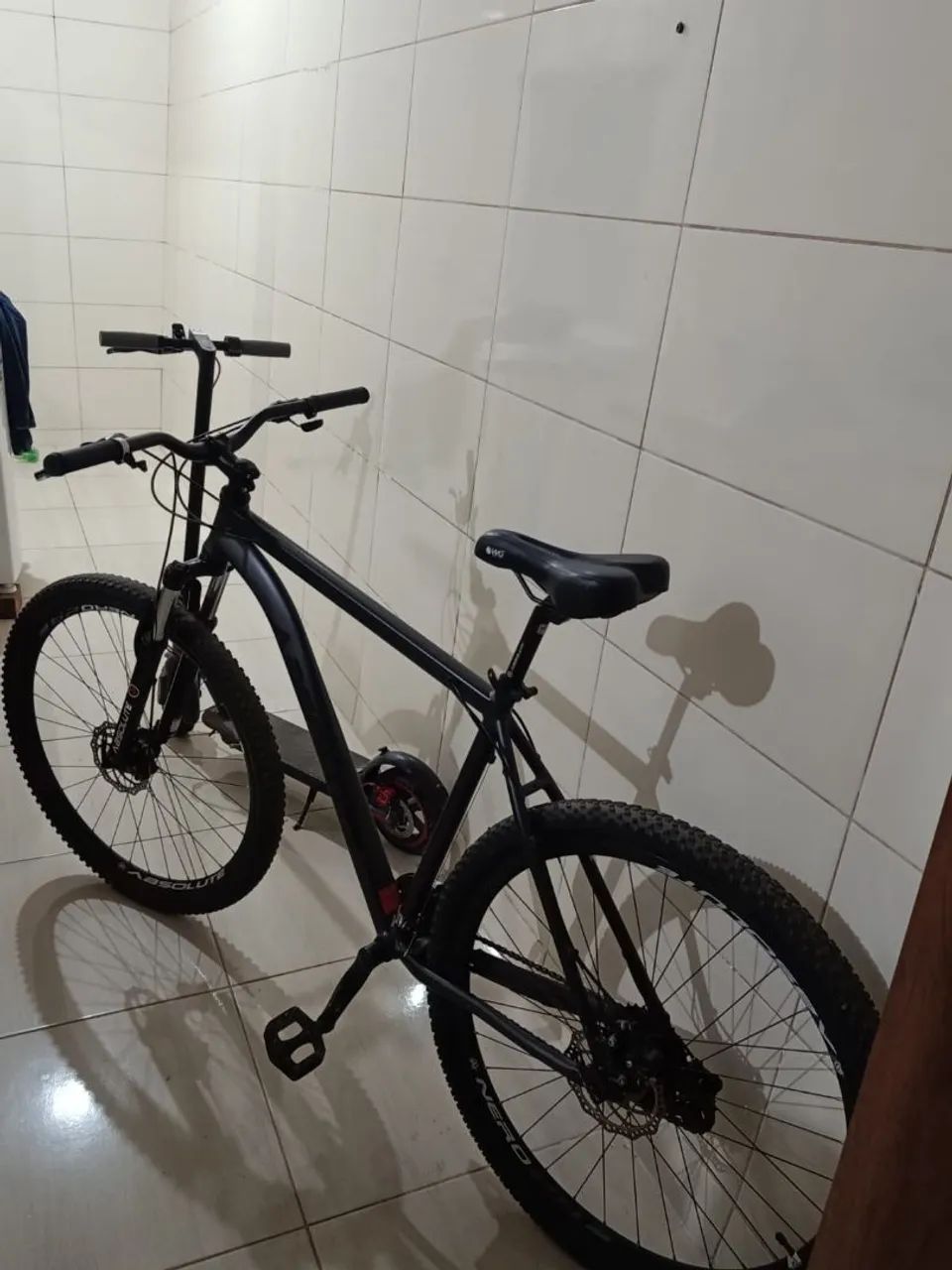 Bicicleta inteira Absolut aro 29 quadro 21 - Foto 5