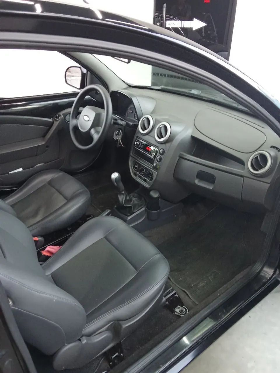 Ford KA 1.6 8V Flex 3P 2011 - Foto 3