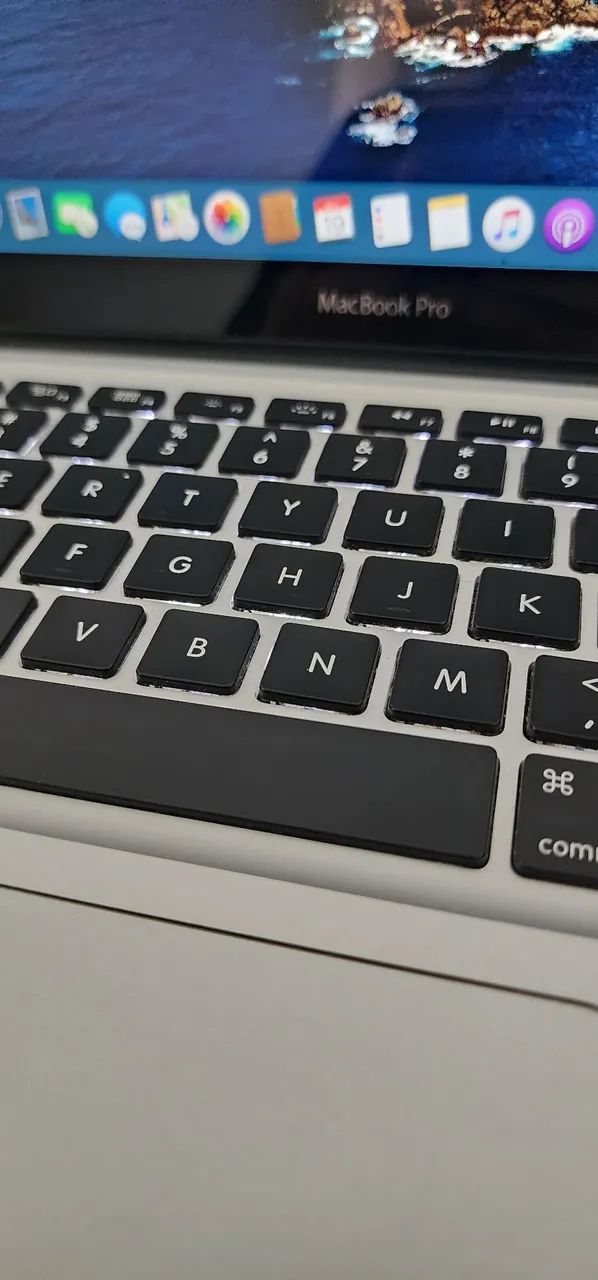 Macbook Pro 13 A1278 (Intel Core i5 + 16GB RAM) - Notebooks