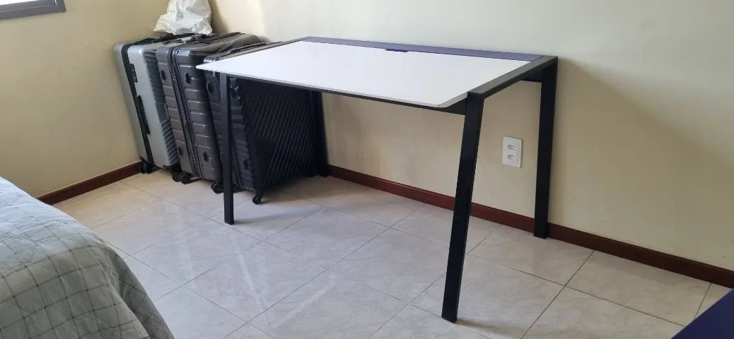 Mesa para Trabalho/Estudo em Madeira - Foto 4