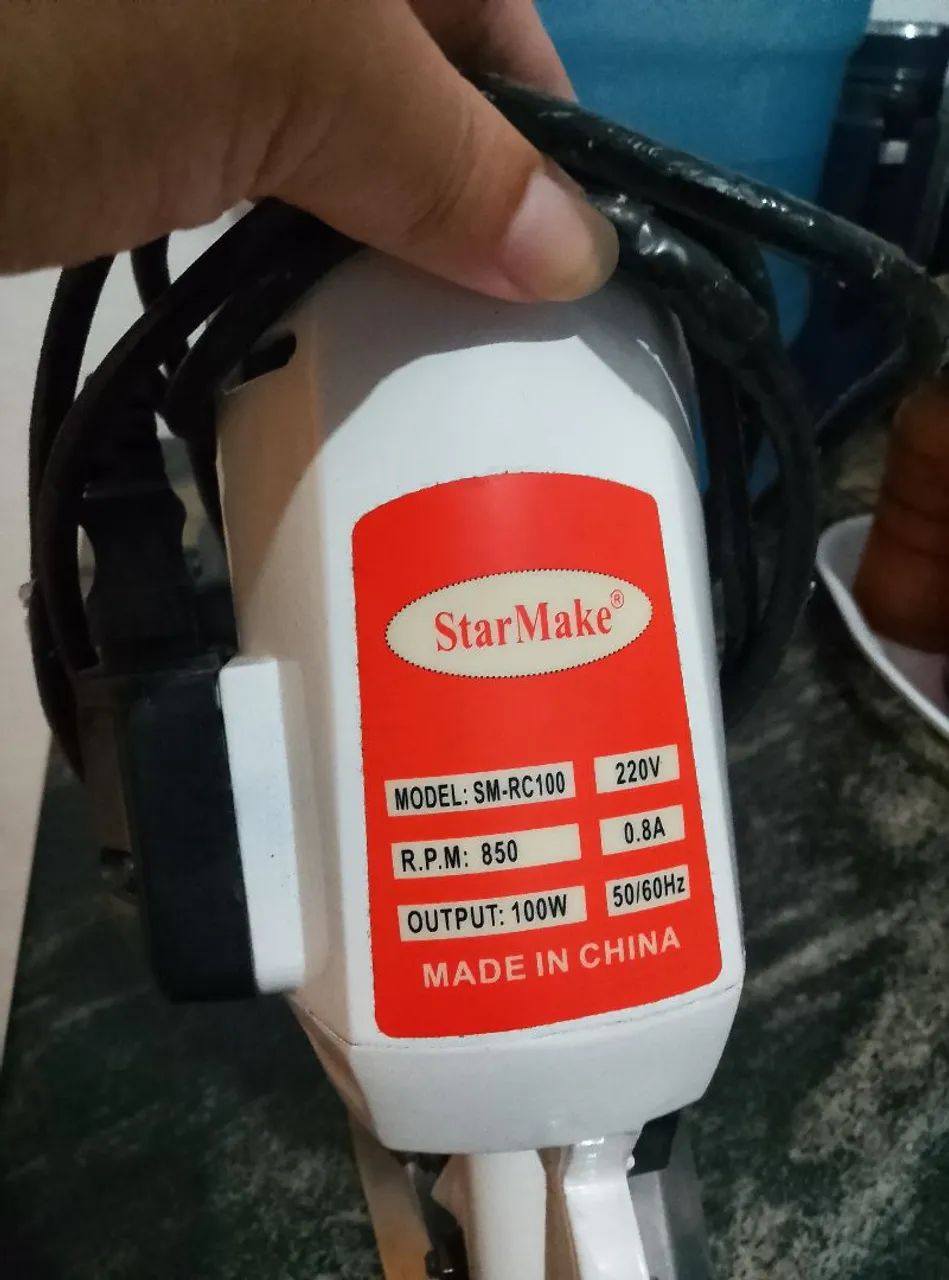 Máquina de Cortar Tecido438562217022597124