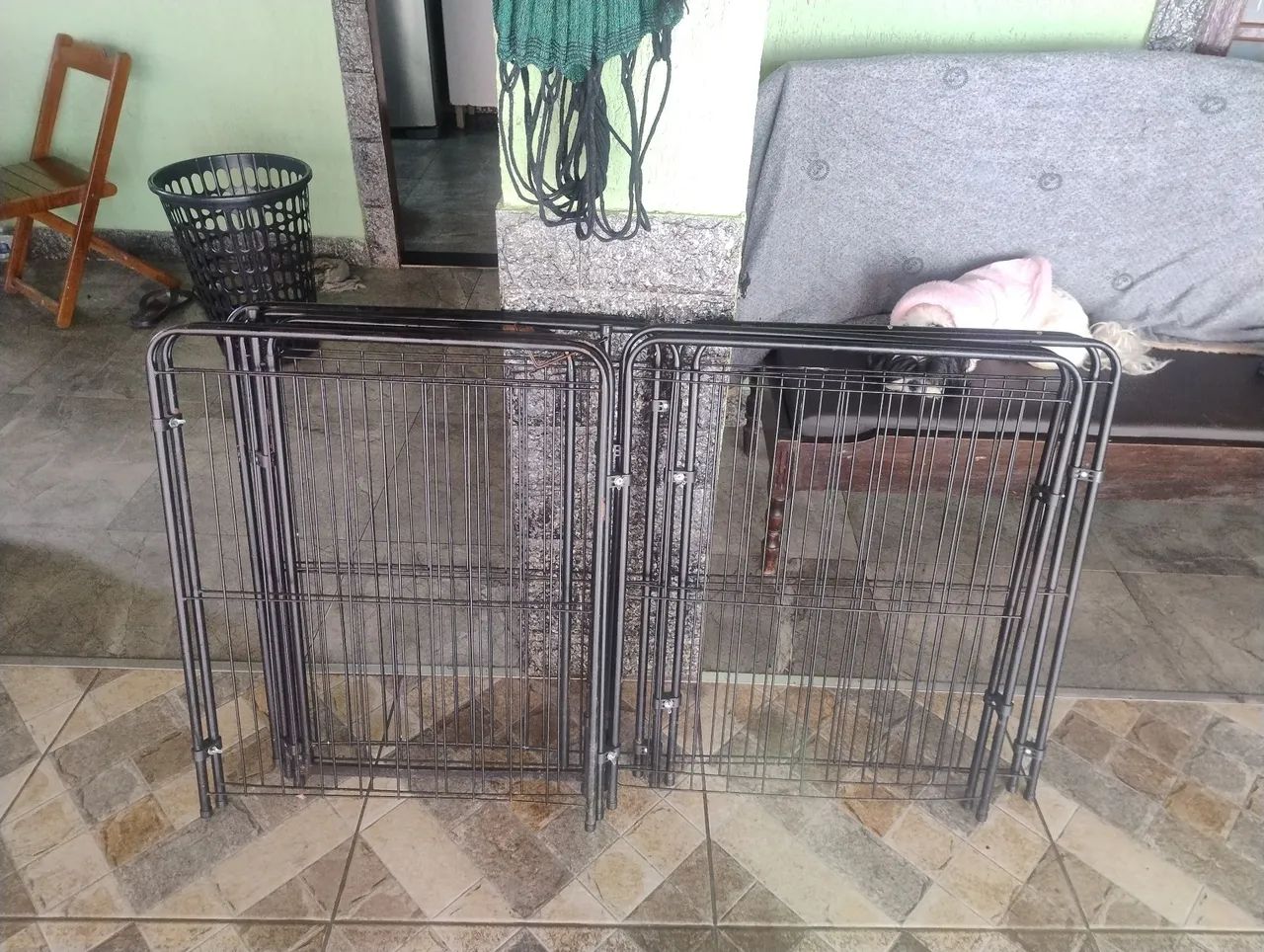 Vendo grade e portão pra pet com 80 centímetros altura 7 metrô comprimento 