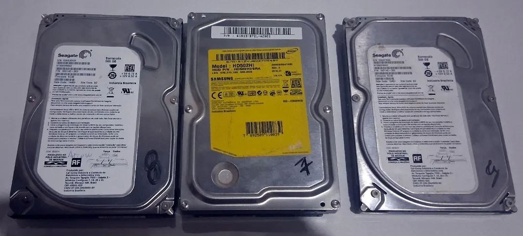 03 hds de 500 gigas sata 3.5 para pc - Foto 4