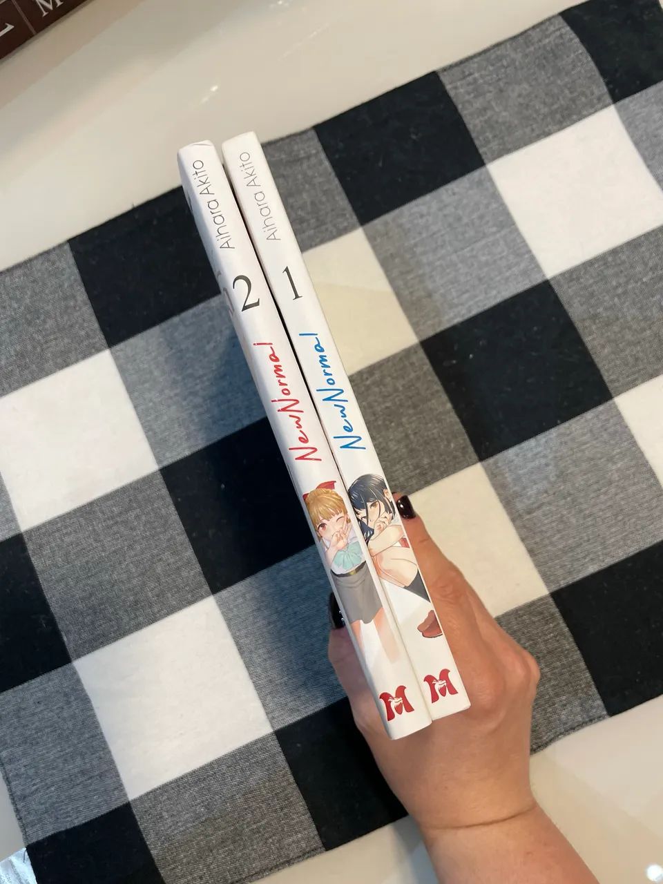 Mangás New Normal vol.1 e 2 Editora MPEG