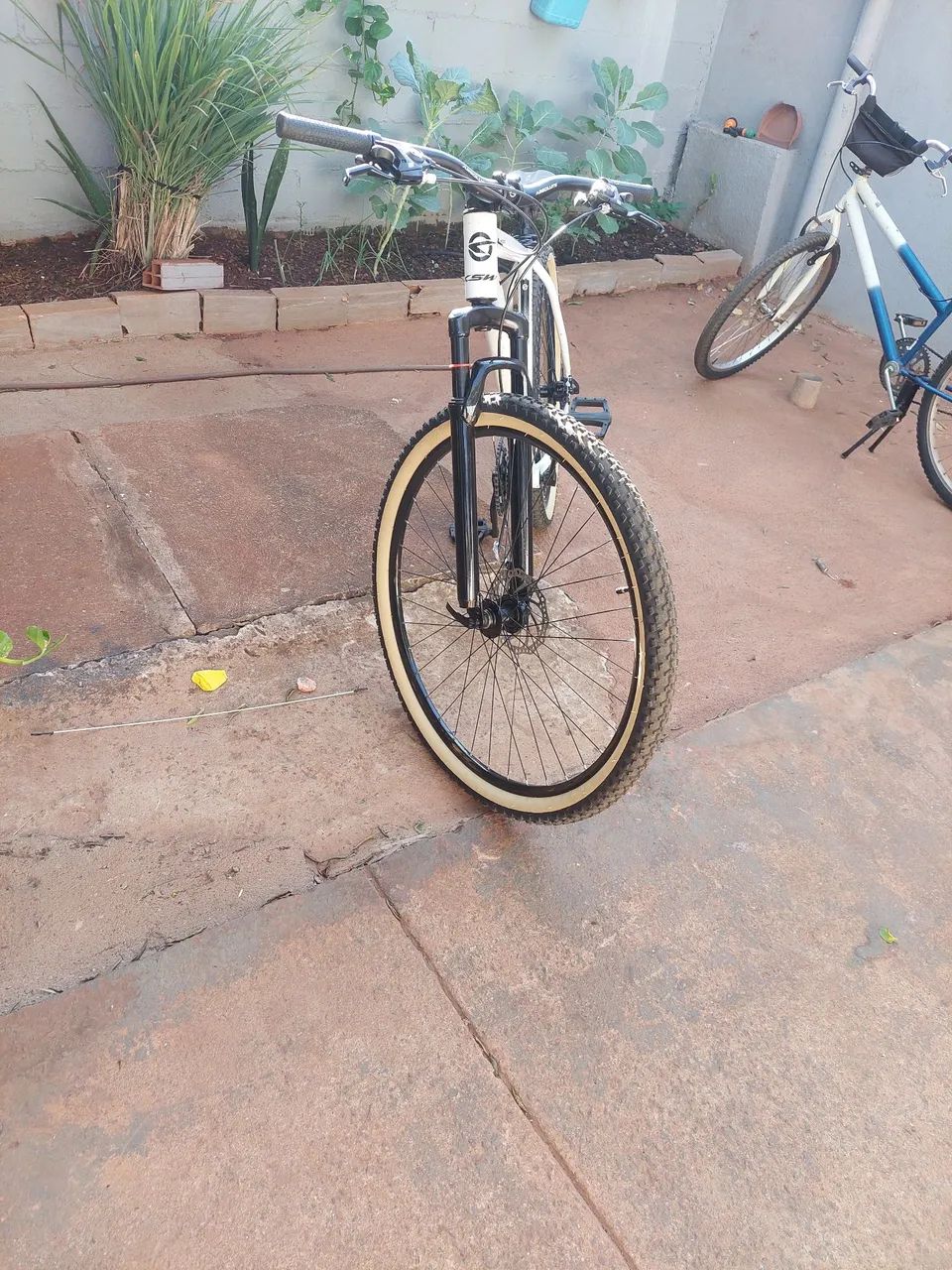 Uma bicicleta nova  - Foto 2
