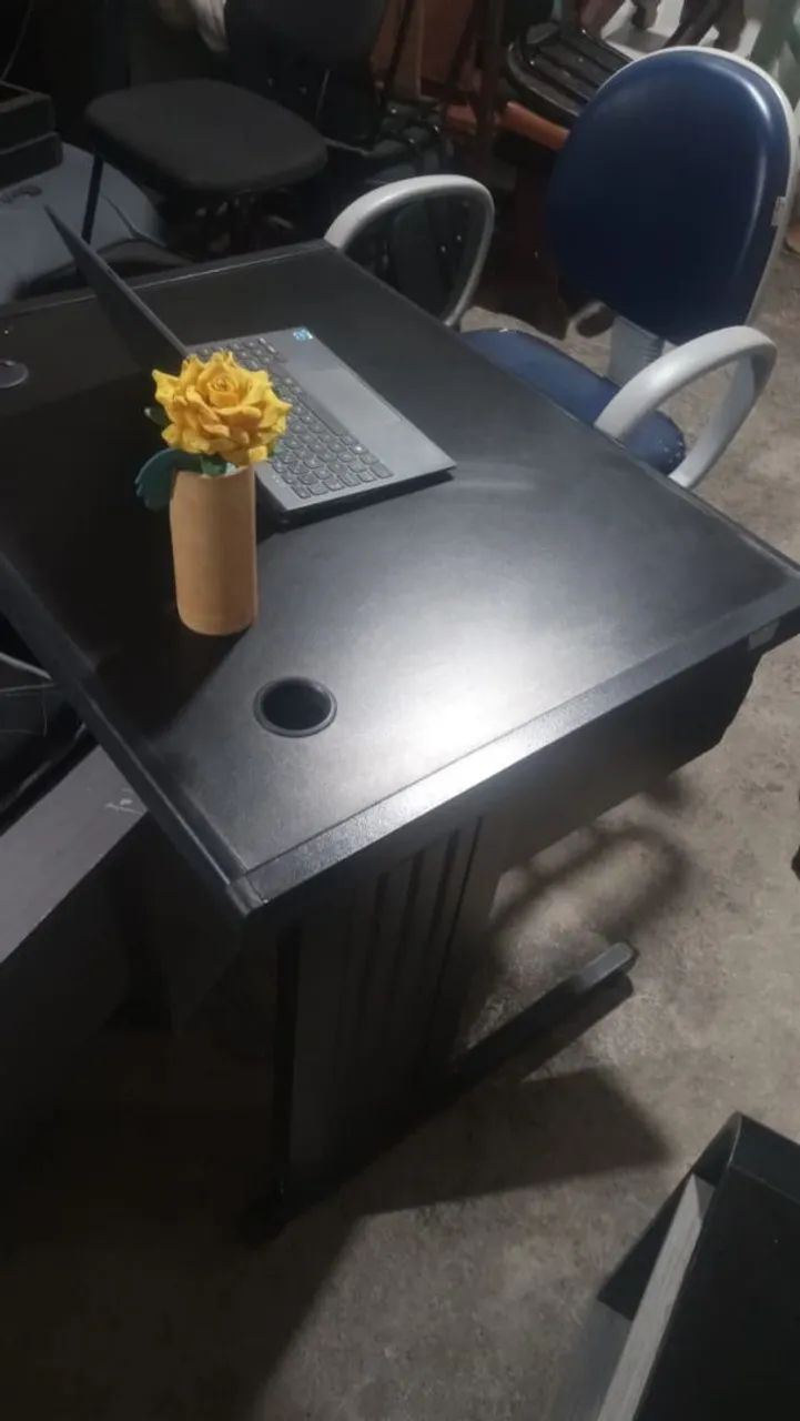 Vendo escrivaninha 