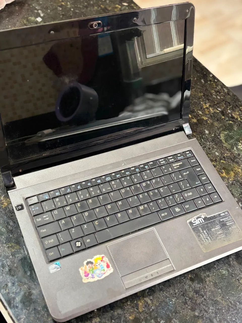 2 computadores pra retirar peças 