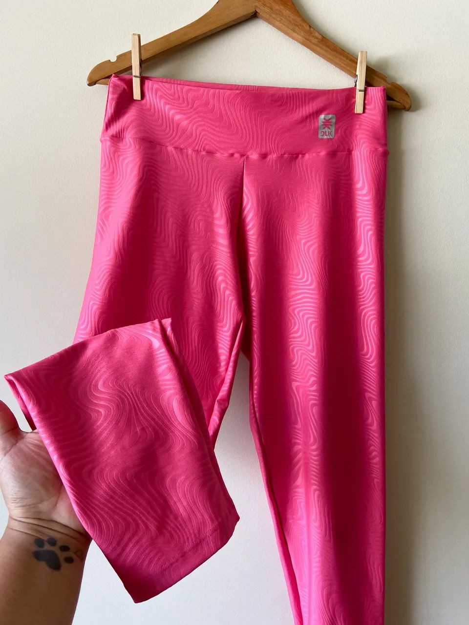 Calça legging texturizada - DLK - Foto 2