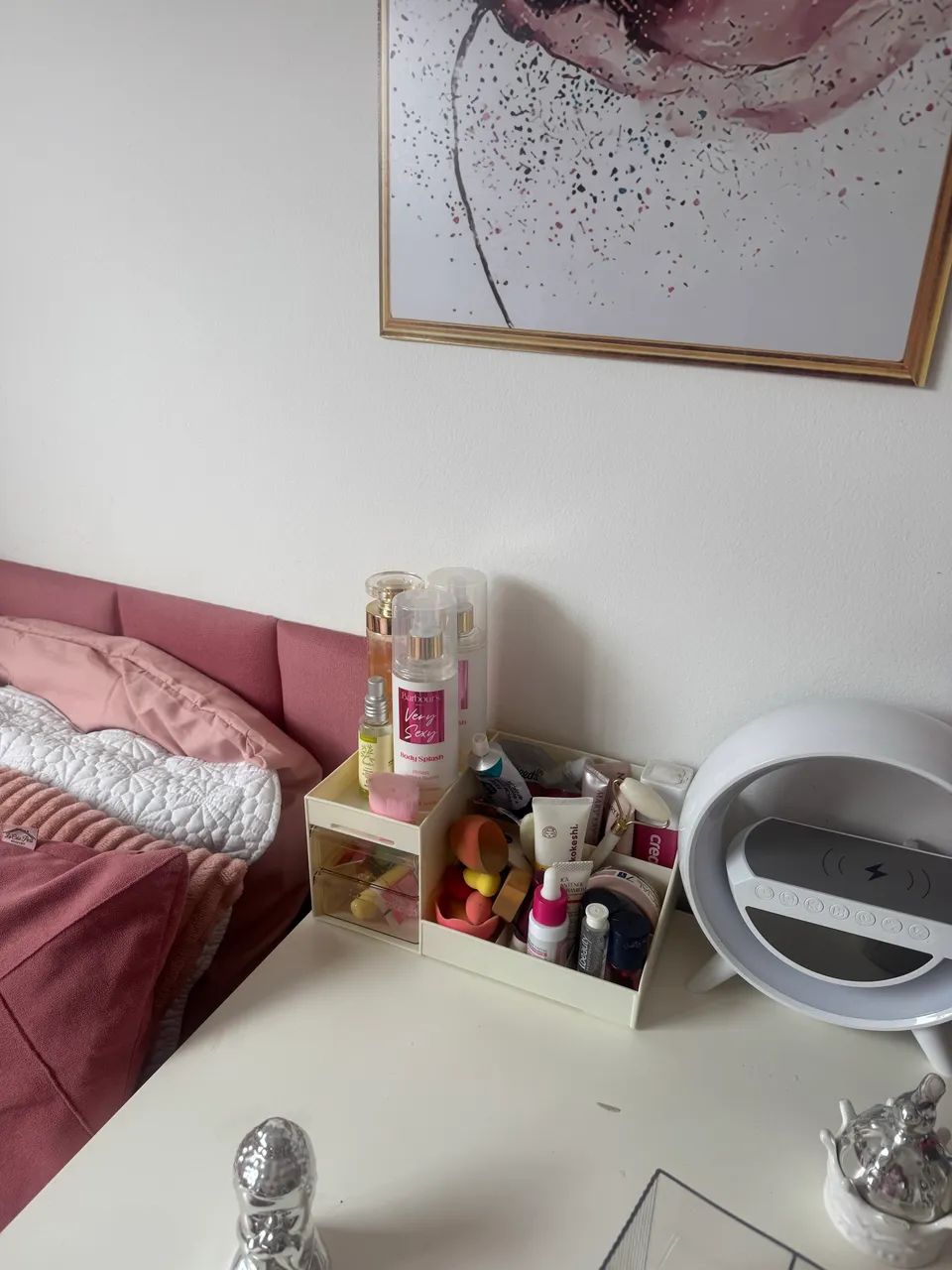 organizador de maquiagem e perfumes