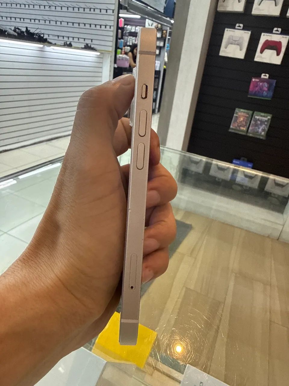 Iphone 14 128 gigas branco - Bateria 85 % com garantia  - Foto 2