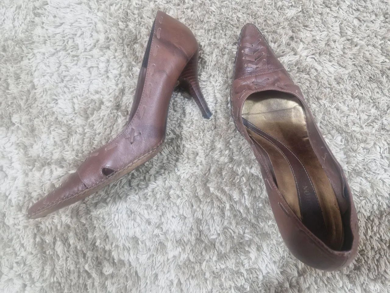 Bora e sapatos femininos em couro - Foto 4