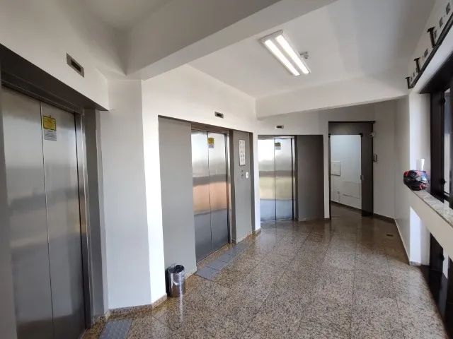 Sala comercial para alugar no Centro Comercial Paraná -  Zona 01  - Foto 3