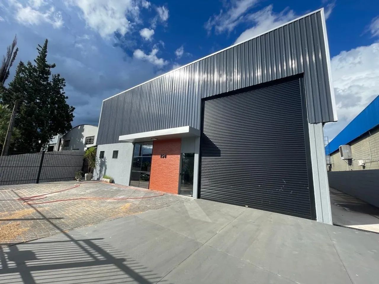 Barracão novo comercial/industrial 