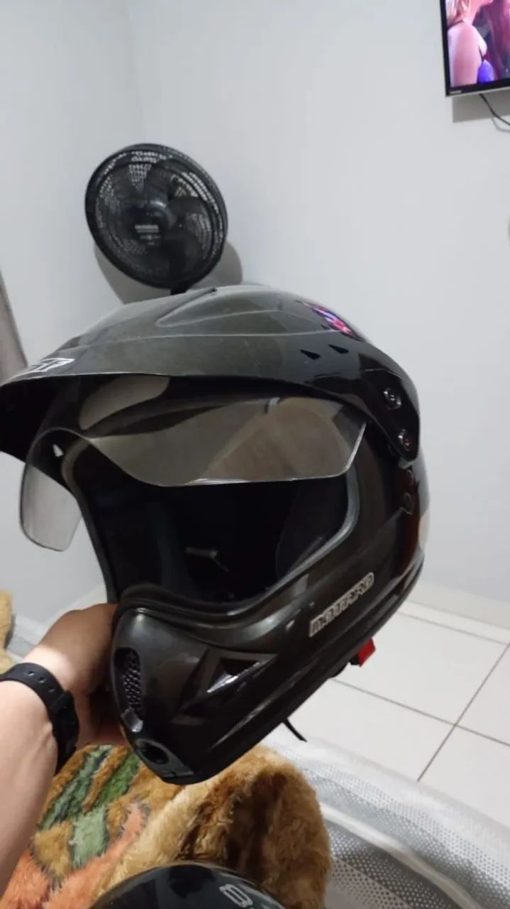 Capacete de trilha e um normal  - Foto 2