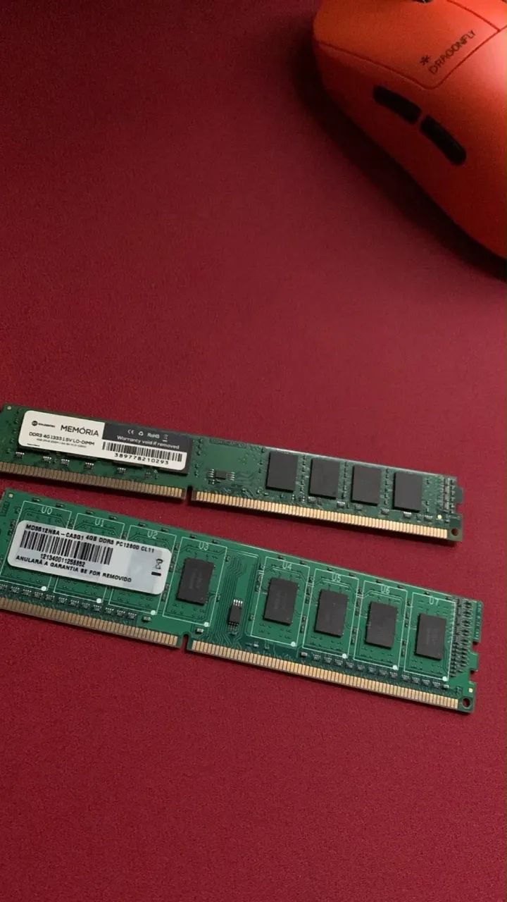 Dois pentes de memória ram 4 GB DDR3