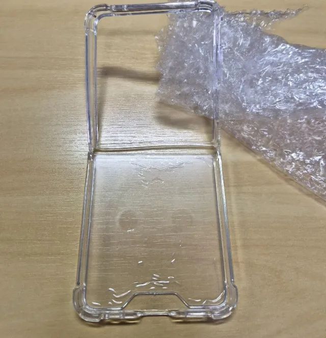 Capa de silicone flexivel Z Flip 7 - Foto 2