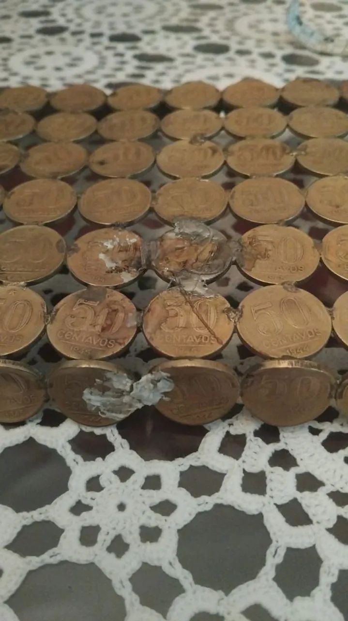 Bandeja decorativa feita com moedas. - Foto 5