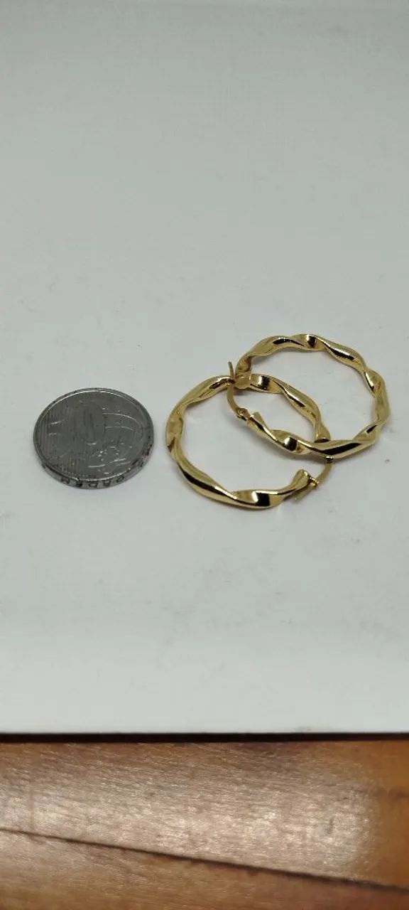 Brincos Argola Ouro18k, 3,5 cm diâmetro, oco. - Foto 3