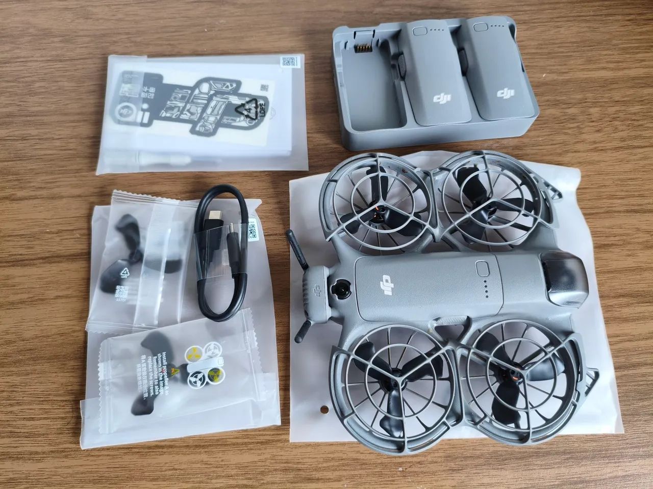 Dji neo 2 - 3 baterias, Hub e transmissor  - Foto 4