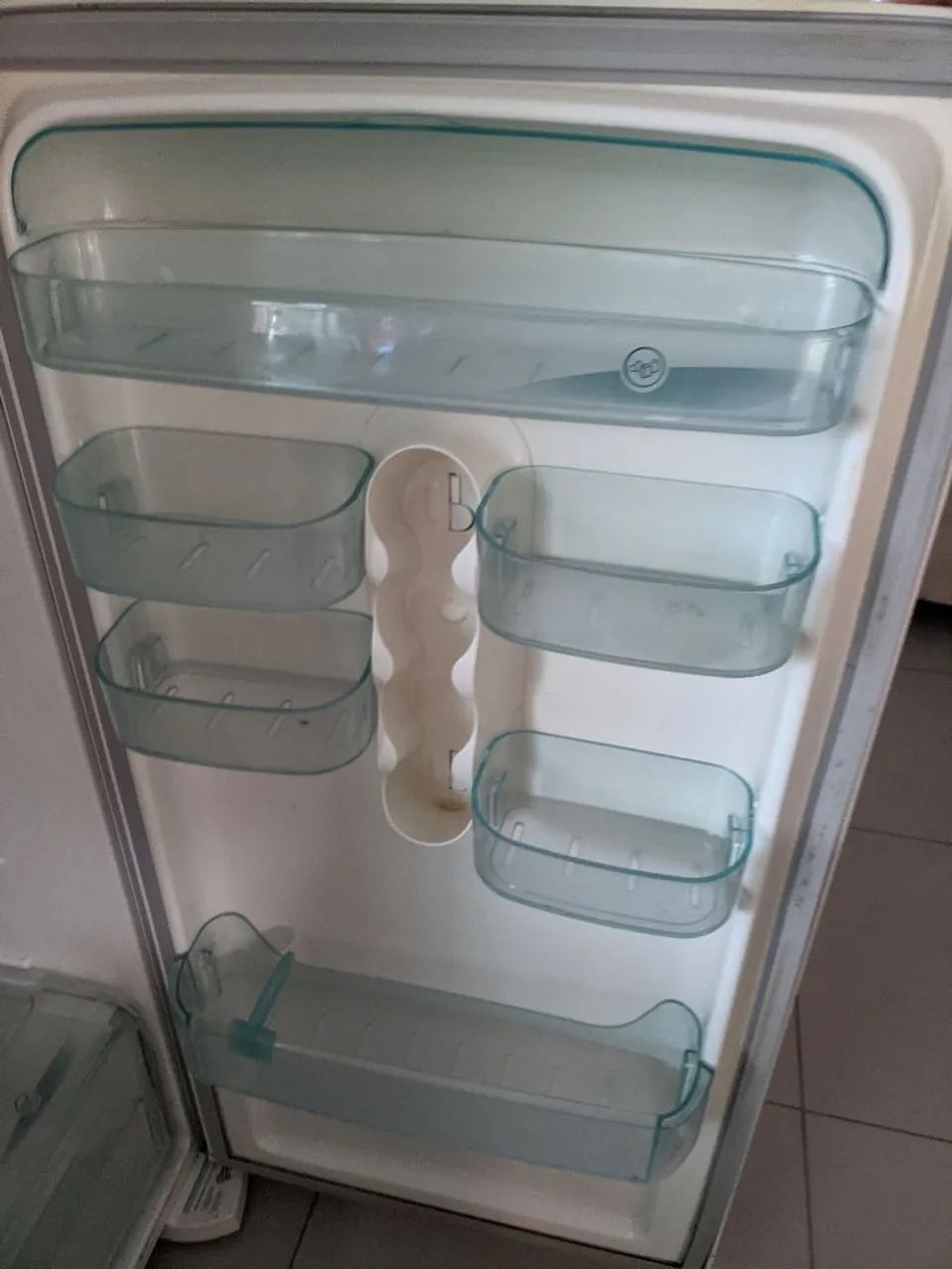 Vendo geladeira Electrolux - Foto 5