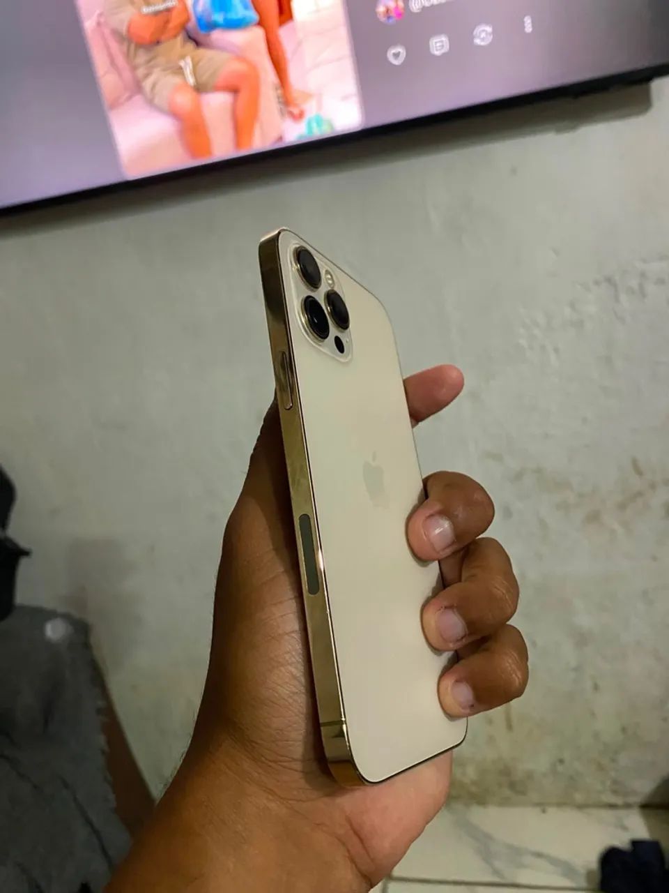 12 pro max