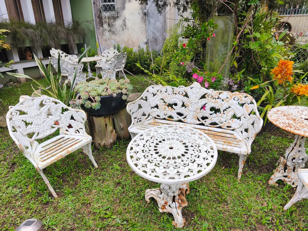 Conjunto de sofá com poltronas ferro fundido  - Foto 2