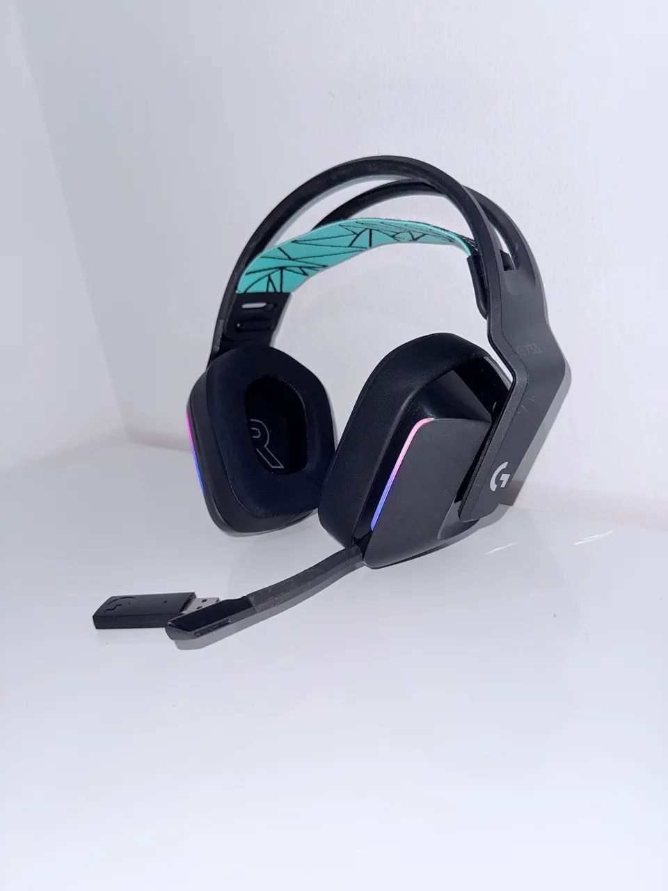 Logitech G733