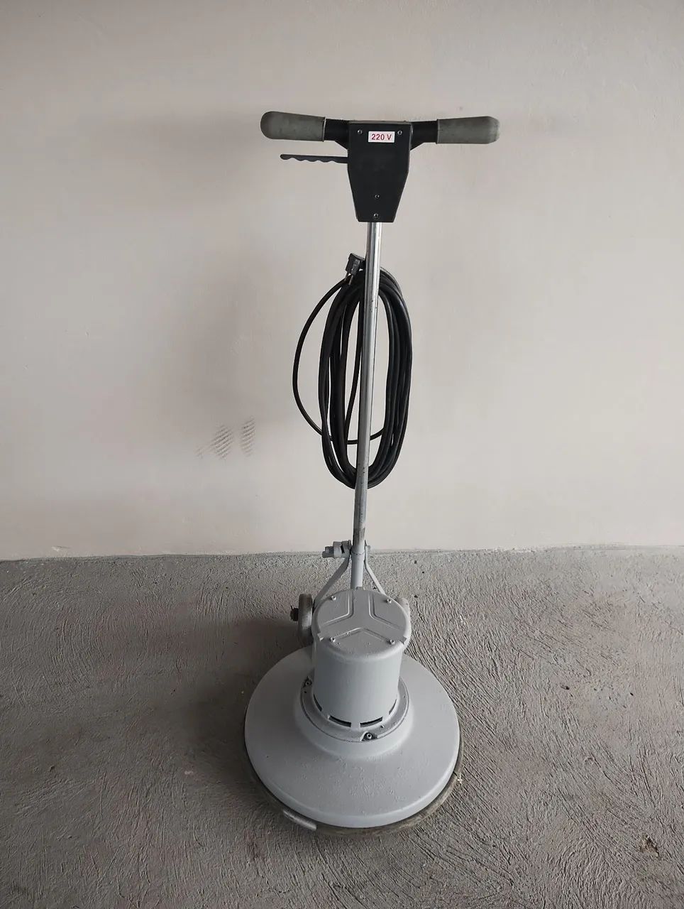 Vendo Enceradeira profissional  - Foto 2
