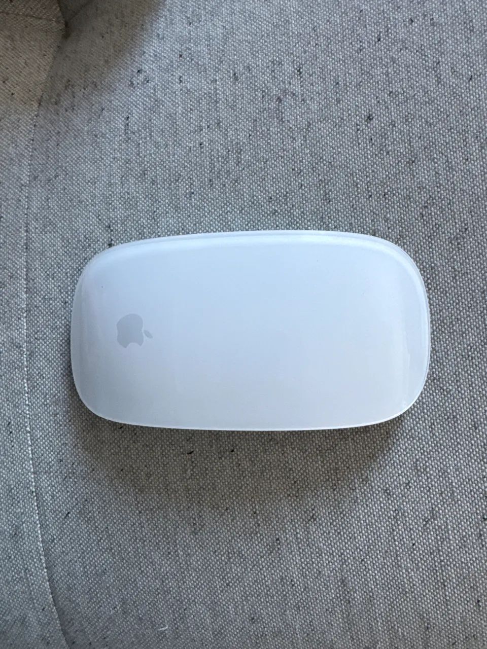Magic Mouse (USB C) - Superfície Multi-Touch branca nova  - Foto 2