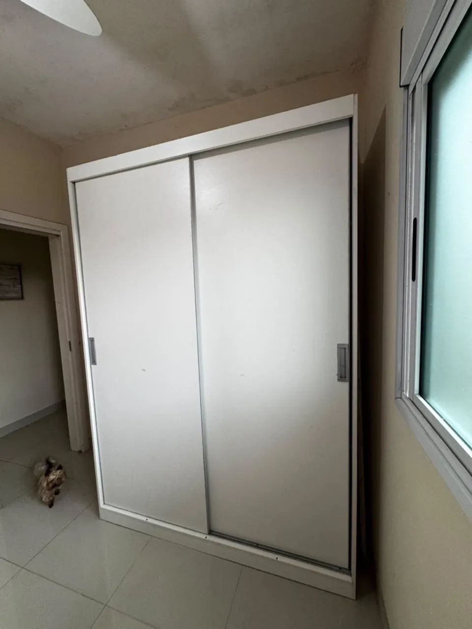 Guarda-Roupa Branco 2 Portas de Correr - Foto 4