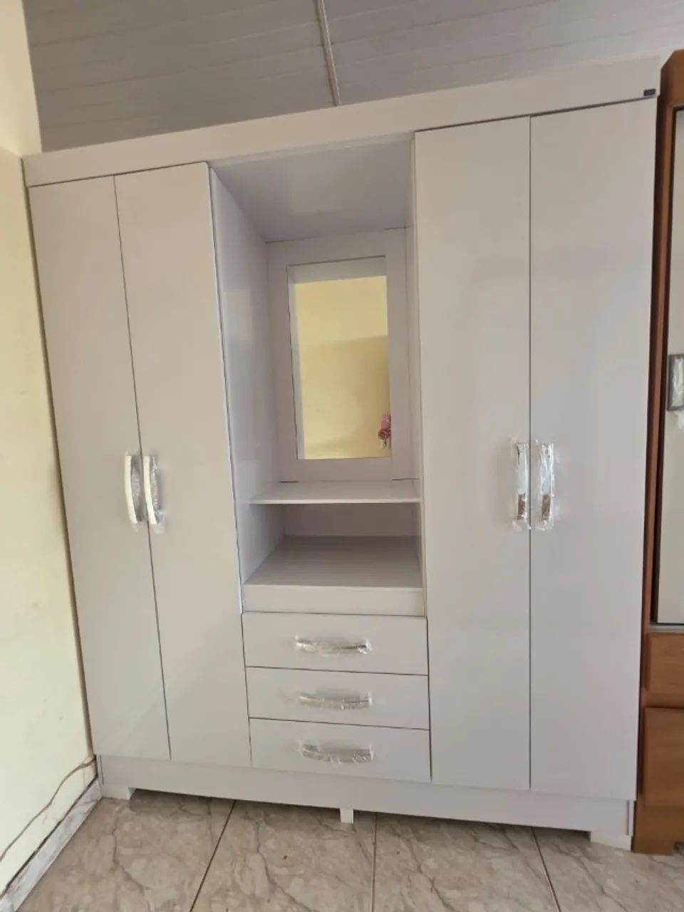 guarda roupa de casal novo - Foto 2