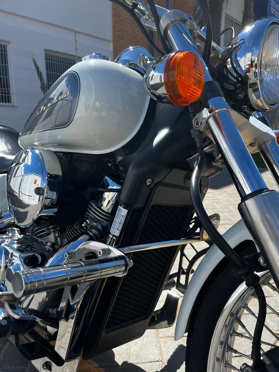 Honda Shadow 750 Branca, Exclusiva com apenas 22.000km toda original - Foto 4