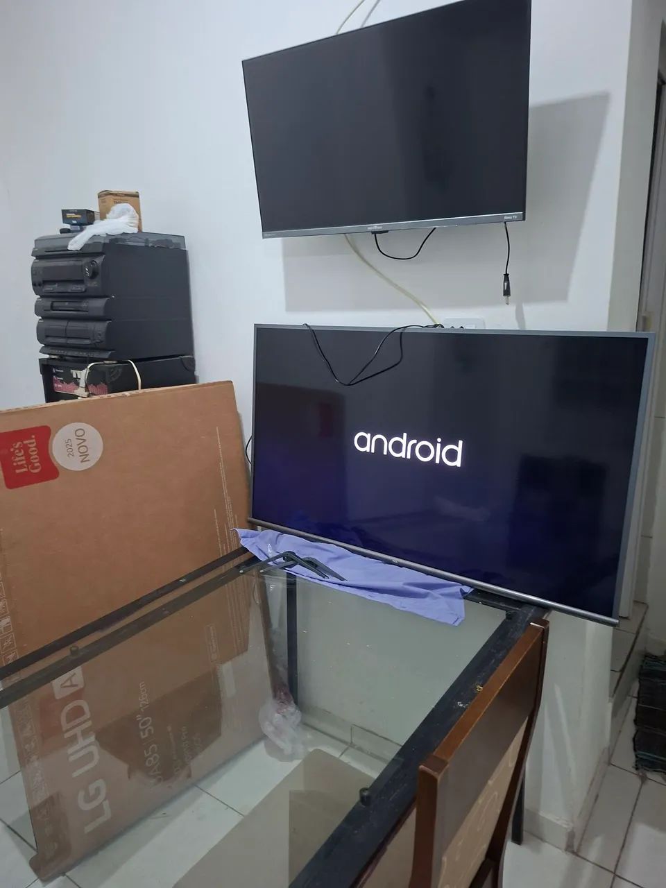 TV. TCL 