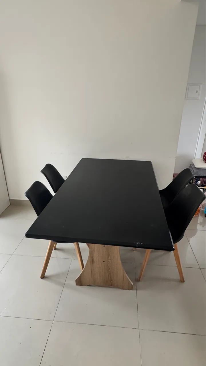 Mesa 6 cadeiras