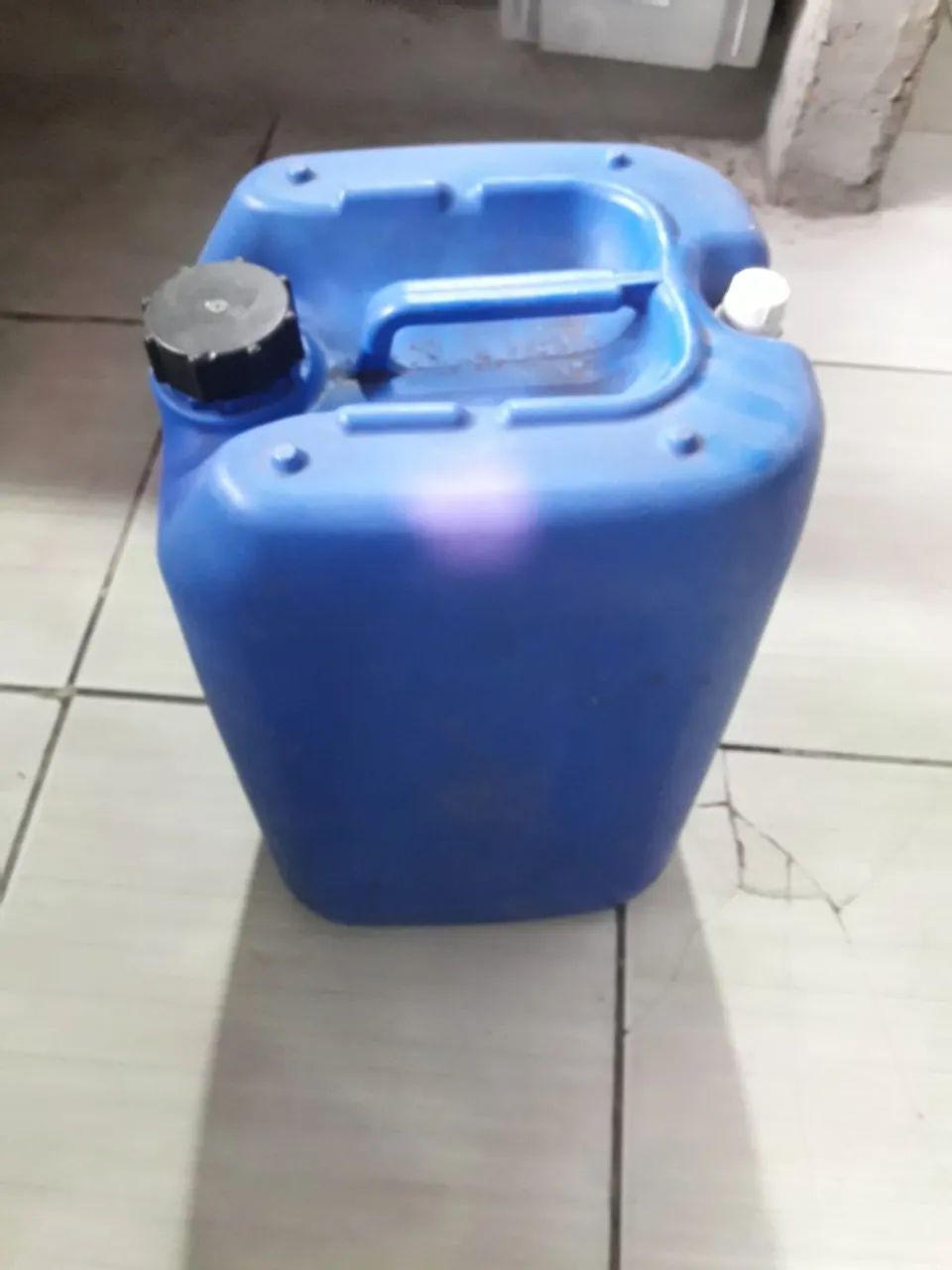 galão usado para uso geral 