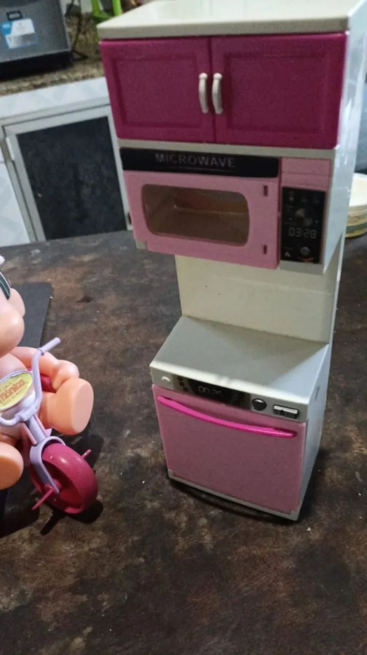 Kit duas bonecas e uma mini lava louça  - Foto 3