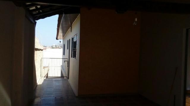 Ótima casa localizada no Jd Res Emprel - Foto 5