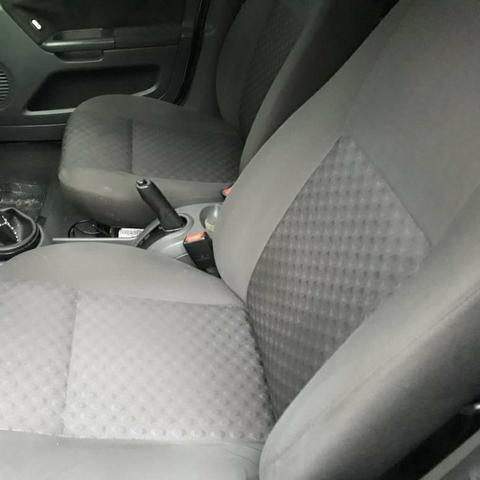 Fiesta Sedan - Foto 5