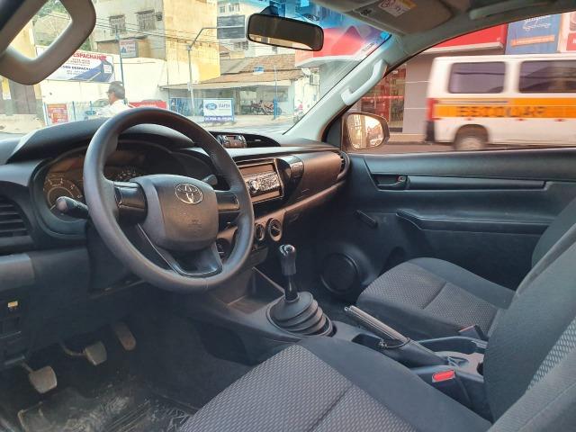 Toyota Hilux CS 4x4 -2017 - Foto 12
