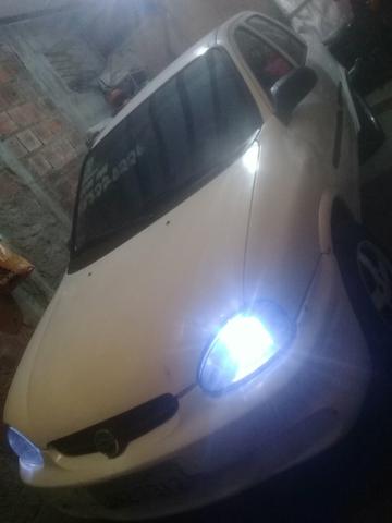 Corsa sedã classic