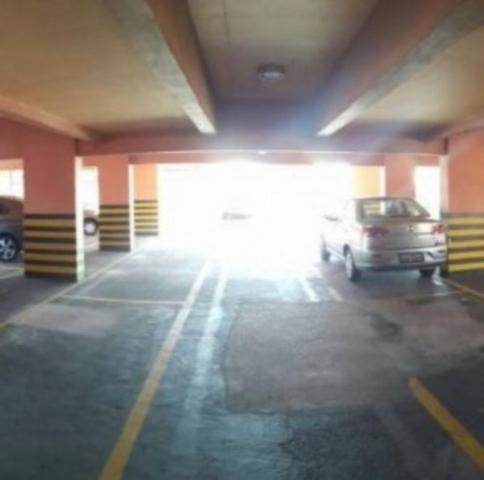 Aluga-se apto semi mobiliado no centro, 2 quartos - Foto 4
