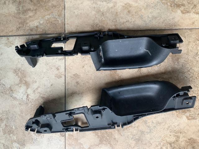 Puchador de porta honda fit original cada lado 50 reais - Foto 2