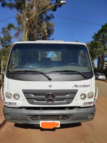 MERCEDES BENZ ACCELO 1016 2012