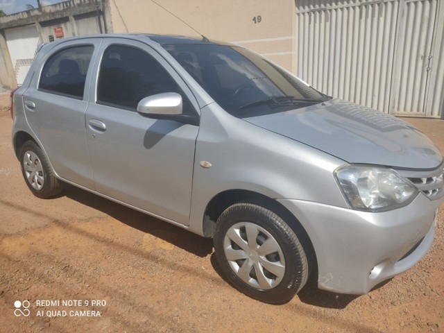 VENDO ETIOS 1.3 ANO 16/16 R$38.000